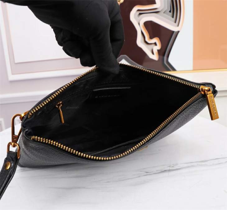 Picture of Burberry Wallets _SKUfw149430377fw